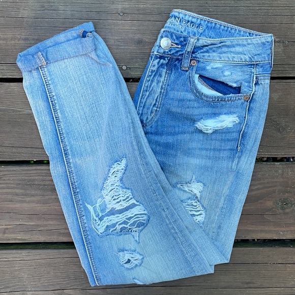 AEO Mid-Rise Distressed Tomgirl Jeans - Picture 1 of 10